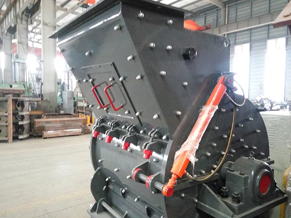 German Type Coarse Powder Crusher